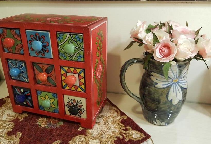 اتاق استاندارد چهار تخته, Qinbianlu B&b