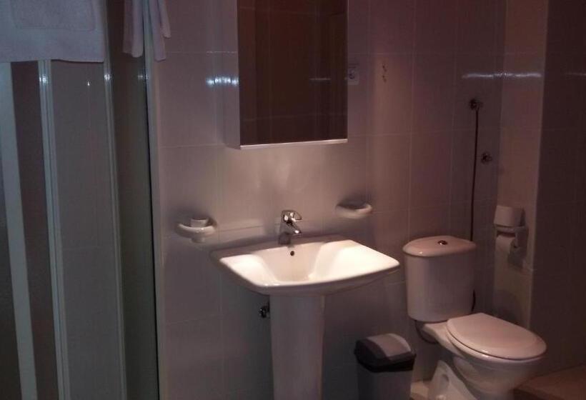 اتاق یک تخته با چشم‌انداز باغ, Bed And Breakfast Caffe Caffe