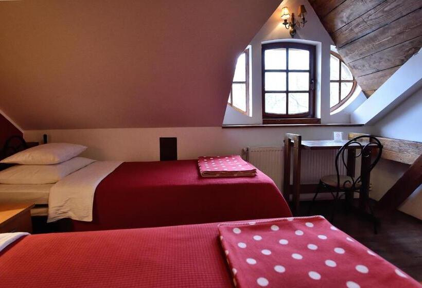 اتاق استاندارد, Bed And Breakfast Caffe Caffe