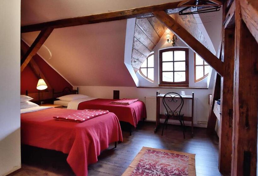 اتاق استاندارد, Bed And Breakfast Caffe Caffe