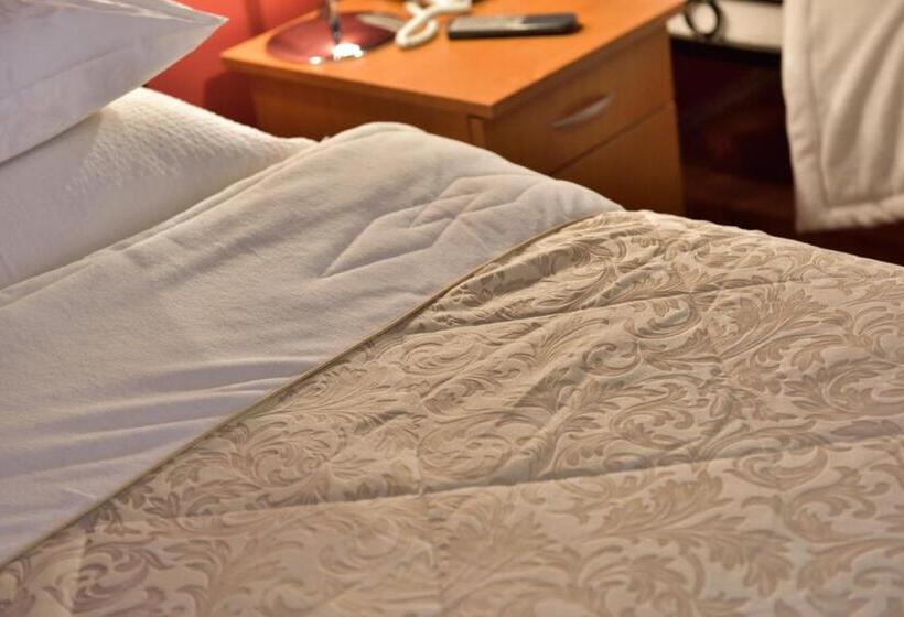 اتاق استاندارد, Bed And Breakfast Caffe Caffe