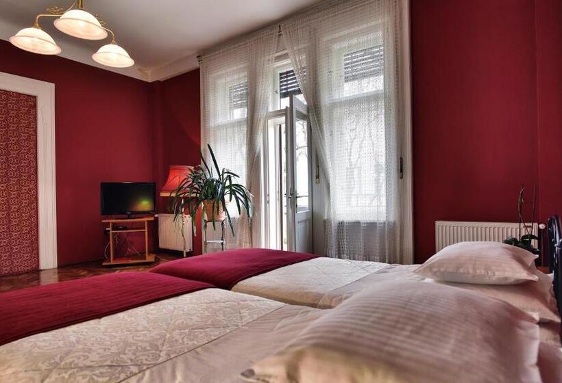 اتاق لوکس, Bed And Breakfast Caffe Caffe