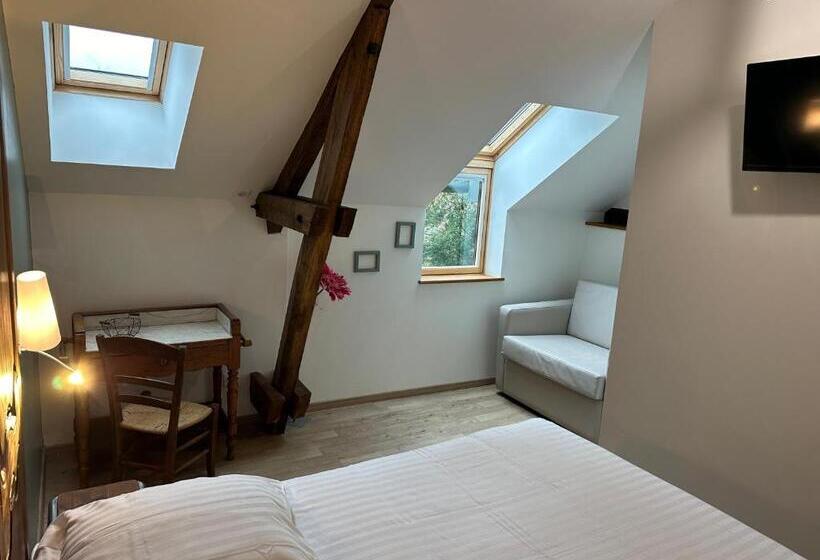 标准三人间, La Ferme De Maraval