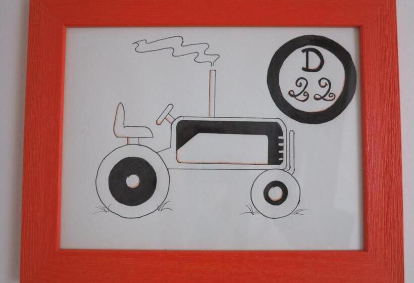 标准三人间, La Ferme De Maraval