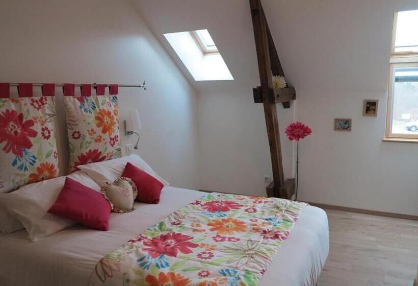 标准三人间, La Ferme De Maraval