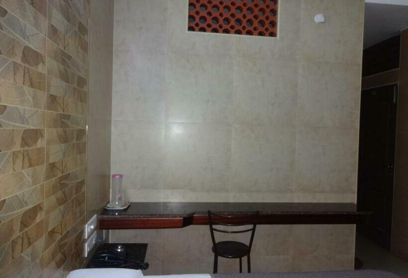 Quarto Economy, Aditya Inn