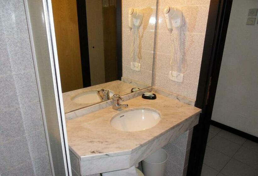 스탠다드 룸, Aurora