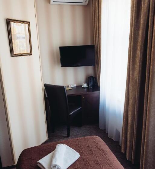 اتاق استاندارد یک نفره, Biplan City