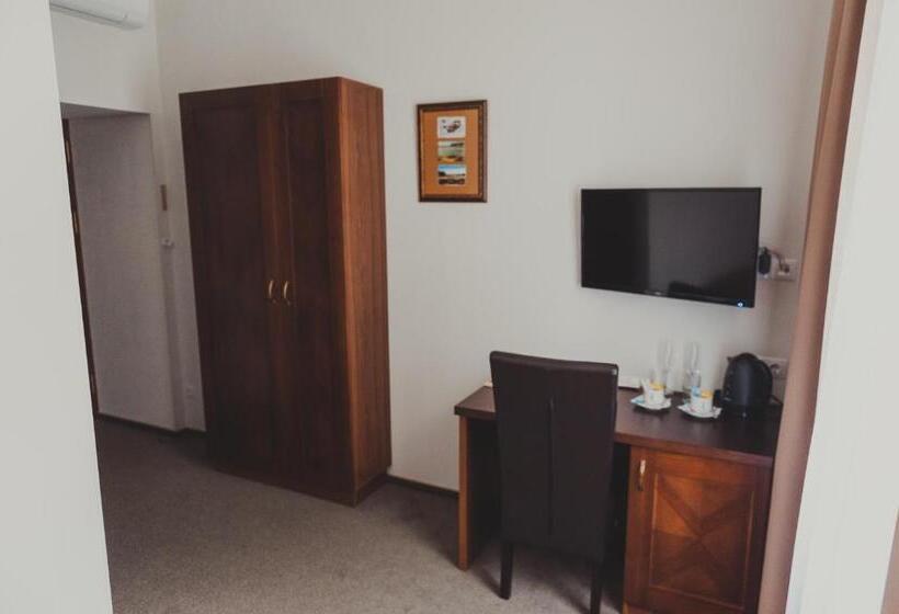 اتاق استاندارد, Biplan City