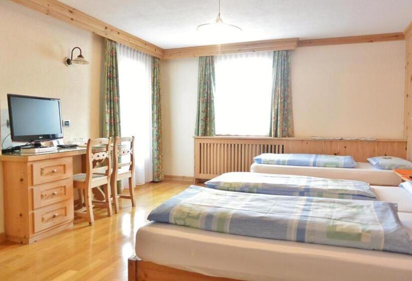 标准三人间, Garnì Al Plan