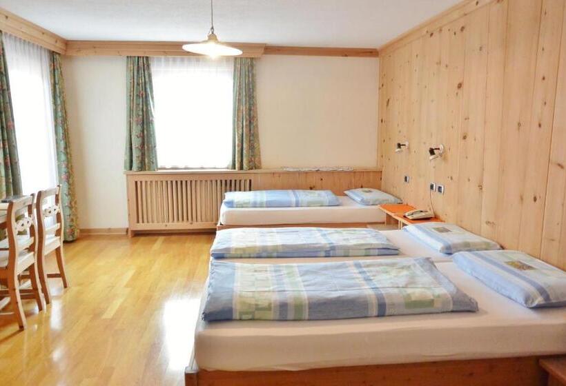 标准三人间, Garnì Al Plan