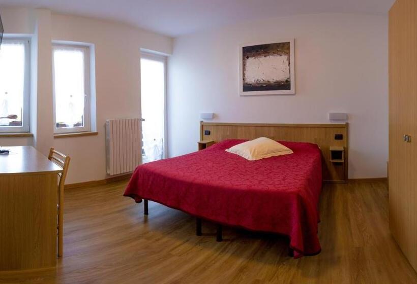 غرفة سوبيريور مزودة بشرفة, Ristorante Miravalle