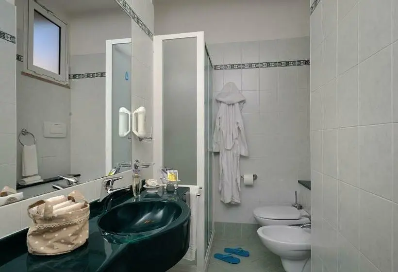 Comfort room with balcony, Riviera B&b