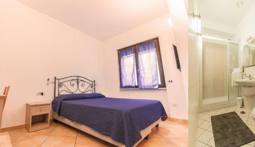 古典房间, Pinguino B&b