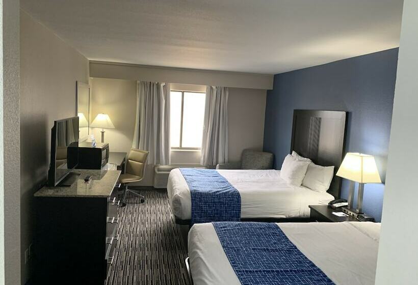 غرفه قياسيه سريرين مزدوجين, Baymont By Wyndham Enid