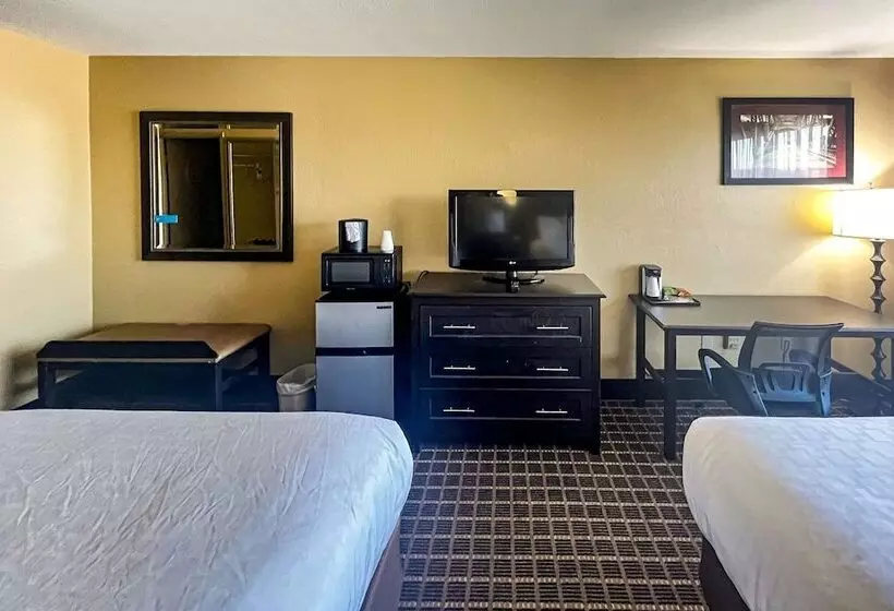 اتاق استاندارد با 2 تخت دوبل, Clarion Hotel & Suites