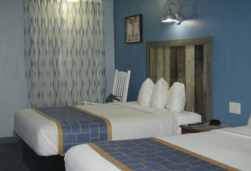 스탠다드 룸 더블 침대 2개, Days Inn & Suites By Wyndham Terre Haute