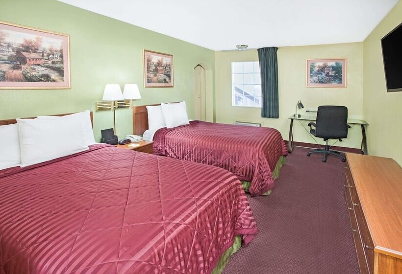 스위트, Days Inn & Suites By Wyndham Terre Haute