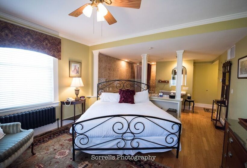 Номер Deluxe, Inn On Broadway