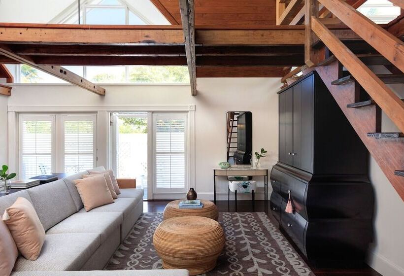 スイート, Lighthouse Hotel Key West Historic Inns