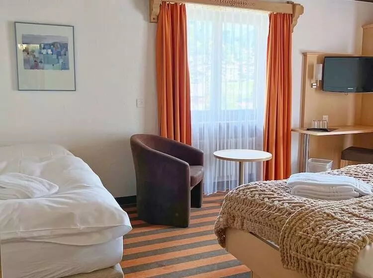 コンフォートトリプルルーム, Madrisa Lodge