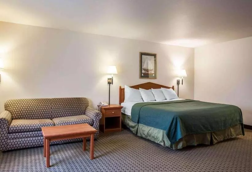 キングサイズベッドのスイートルーム, Quality Inn & Suites Federal Way  Seattle
