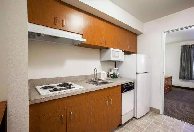 キングサイズベッドのスイートルーム, Quality Inn & Suites Federal Way  Seattle