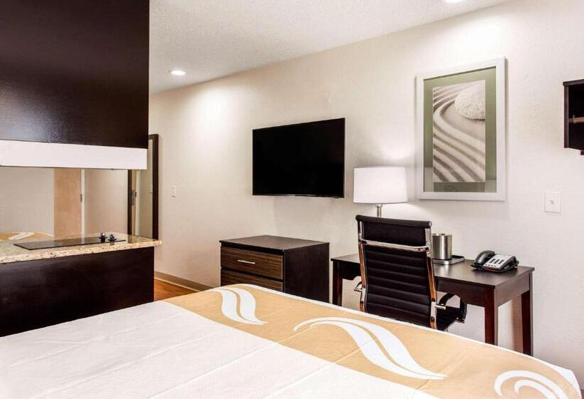 Люкс, Quality Inn & Suites Myrtle Beach Near Outlets