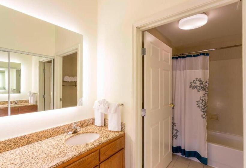 جناح, Residence Inn Louisville Northeast