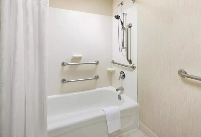 スイート, Residence Inn Saddle River