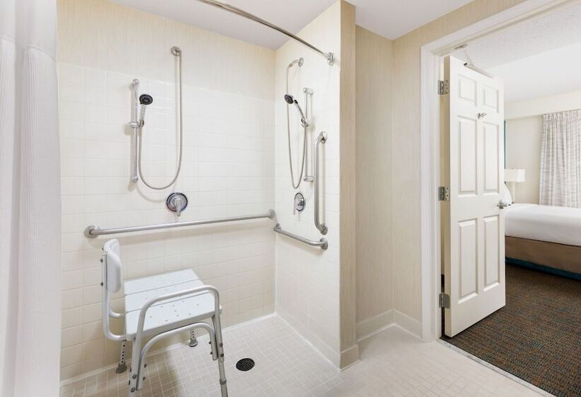 جناح لذوى الاحتياجات الخاصة, Residence Inn Saddle River