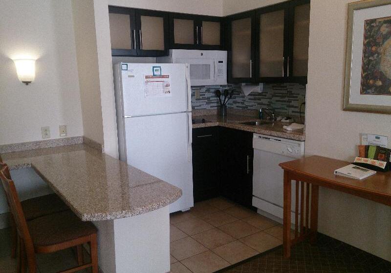 Люкс 2 Спальни, Staybridge Suites Columbus Airport By Ihg