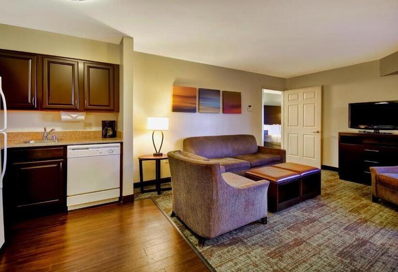 سوئیت 2 خوابه, Staybridge Suites Madison   East, An Ihg