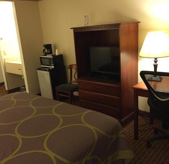身障者適用キングサイズベッドルーム, Super 8 By Wyndham Allentown