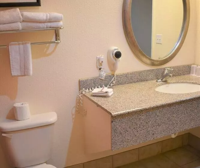 ２ダブルベッドのスタンダードルーム, Super 8 By Wyndham New Braunfels I35
