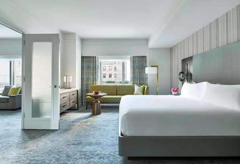 سوئیت اجرایی با تخت کینگ, The Ritzcarlton, Boston