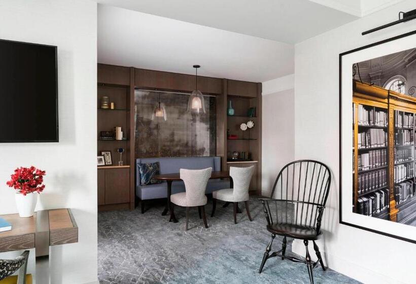 キングサイズベッドのデラックススイート, The Ritzcarlton, Boston