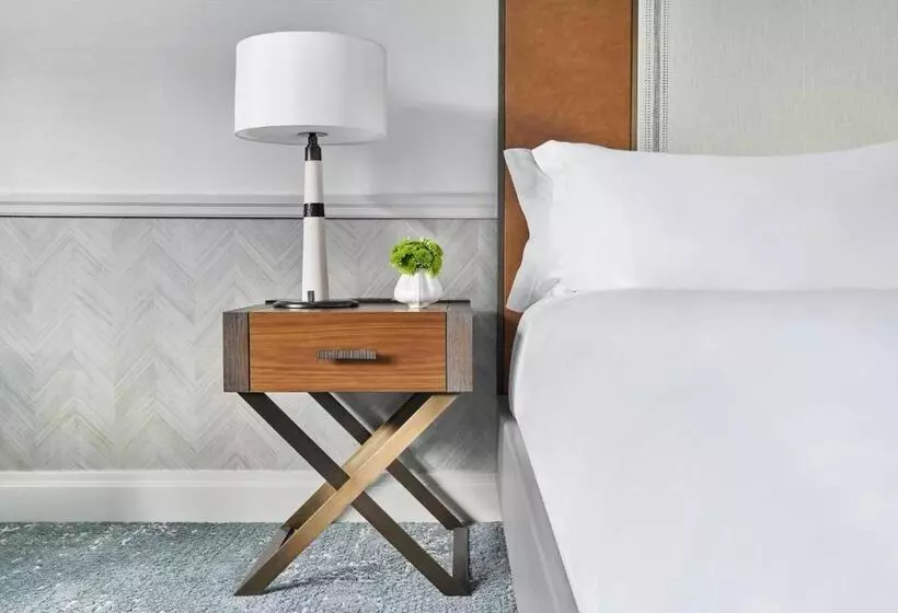 اتاق کلاب, The Ritzcarlton, Boston