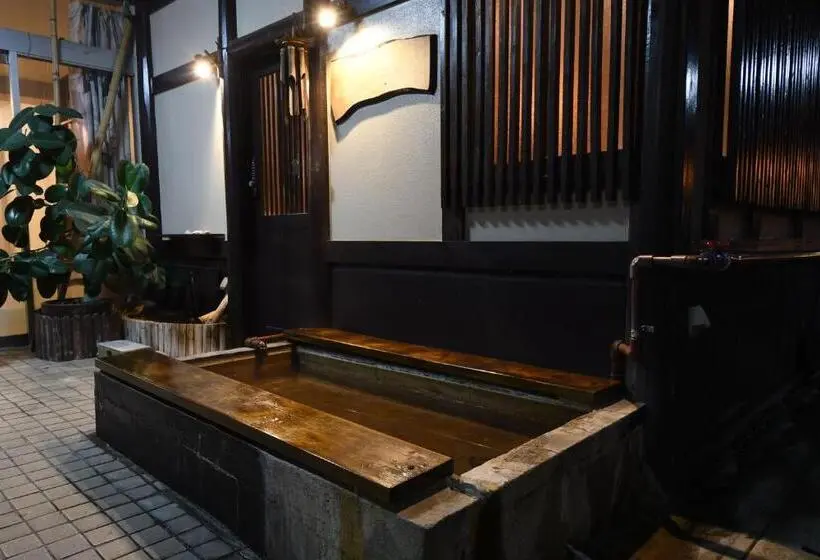 اتاق استاندارد سه نفره, Onsen Yado Hamayu Nagi
