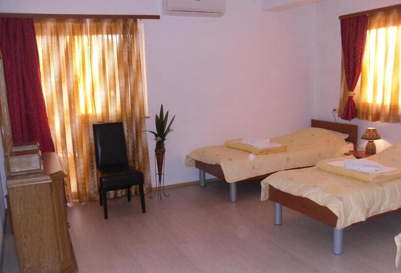 اتاق راحتی, Pansion Alfa