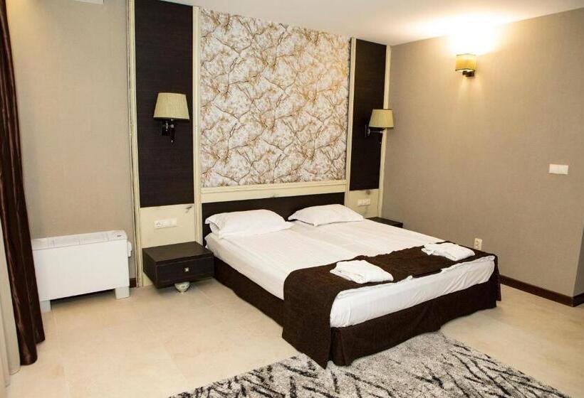 Люкс Повышенной Комфортности, Family Hotel Edia Sandanski