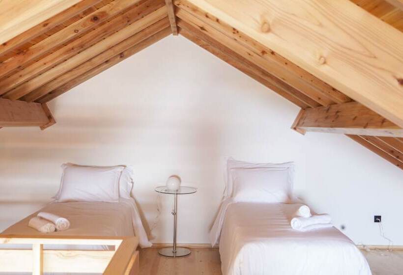 Дом 3 Спальни, Caparica Azores Ecolodge