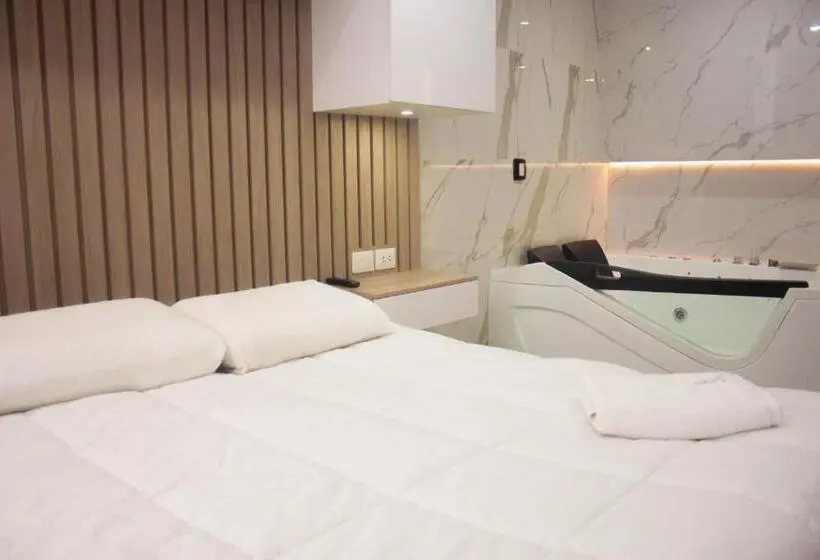 Chambre Deluxe, Don Bartolo