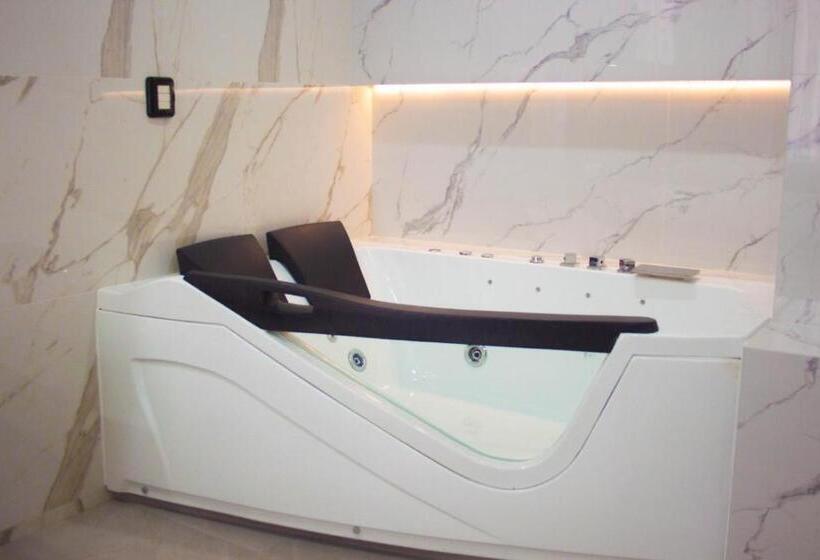 デラックスルーム, Don Bartolo