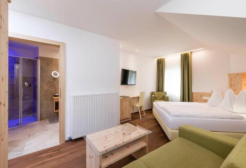 标准间, Goldener Löwe   Anno 1773