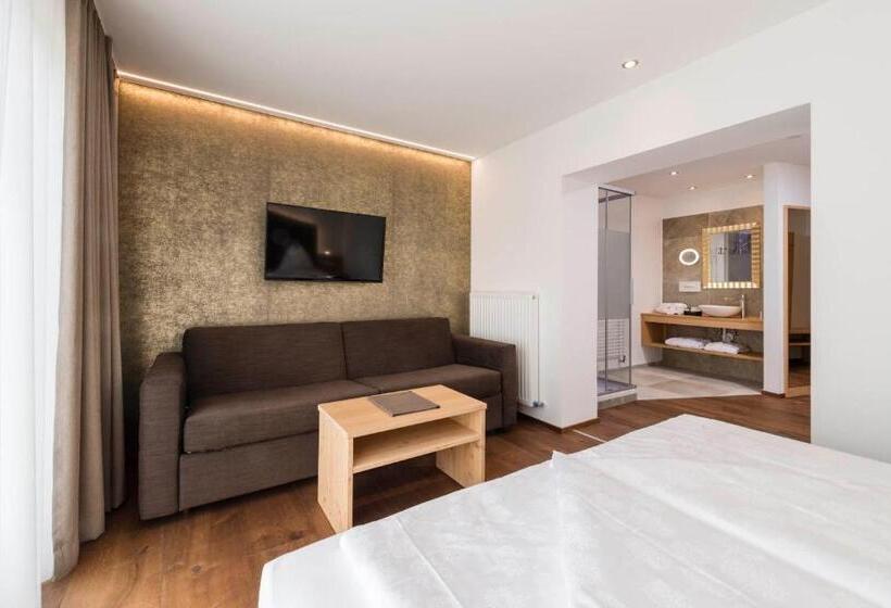 标准间, Goldener Löwe   Anno 1773