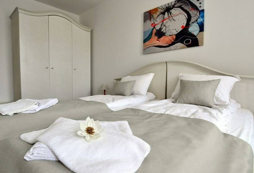 اتاق کلاسیک, Katerina Guest House