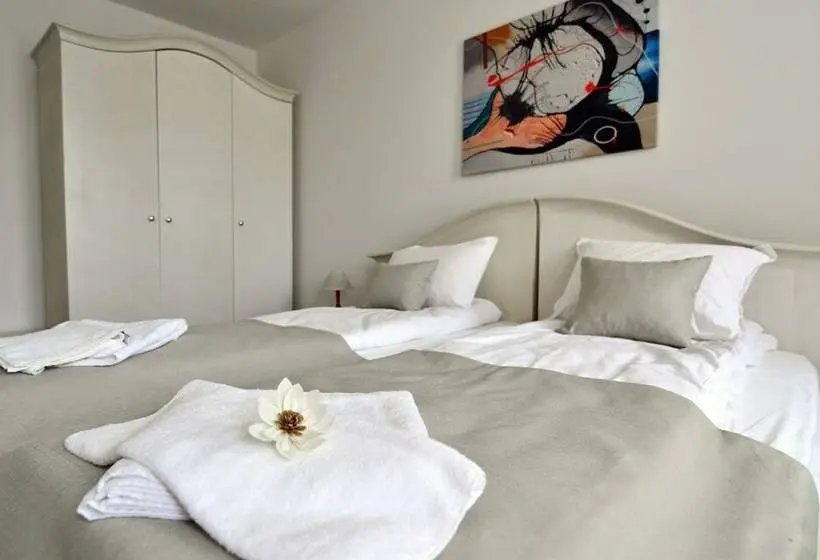 クラシックルーム, Katerina Guest House