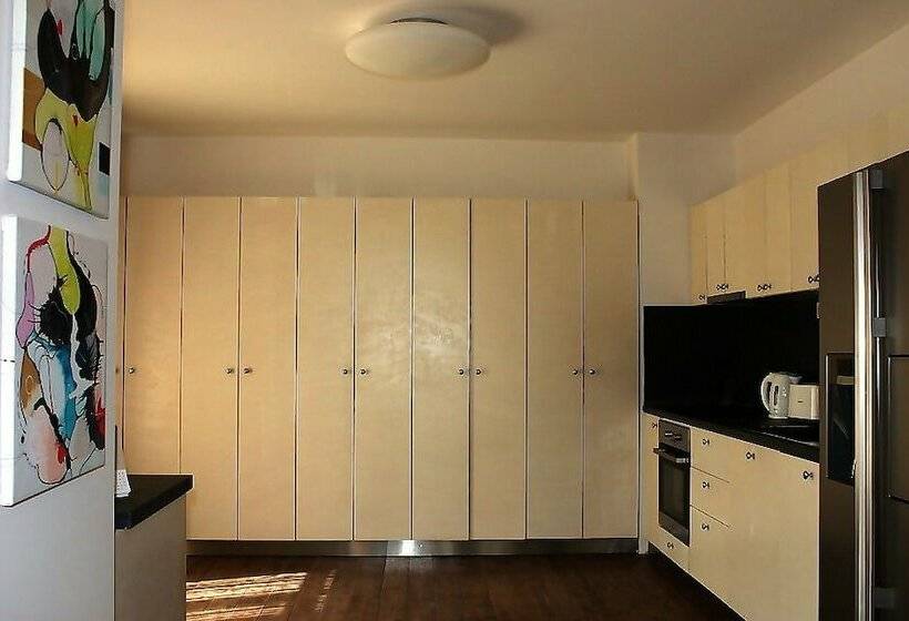 اتاق کلاسیک, Katerina Guest House