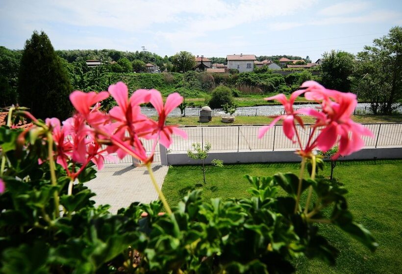 خانه 4 خوابه, Katerina Guest House